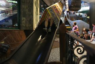 Illustration for article titled The City Museum: a Terry Gilliam-esque adventure playground in the heart of St. Louis